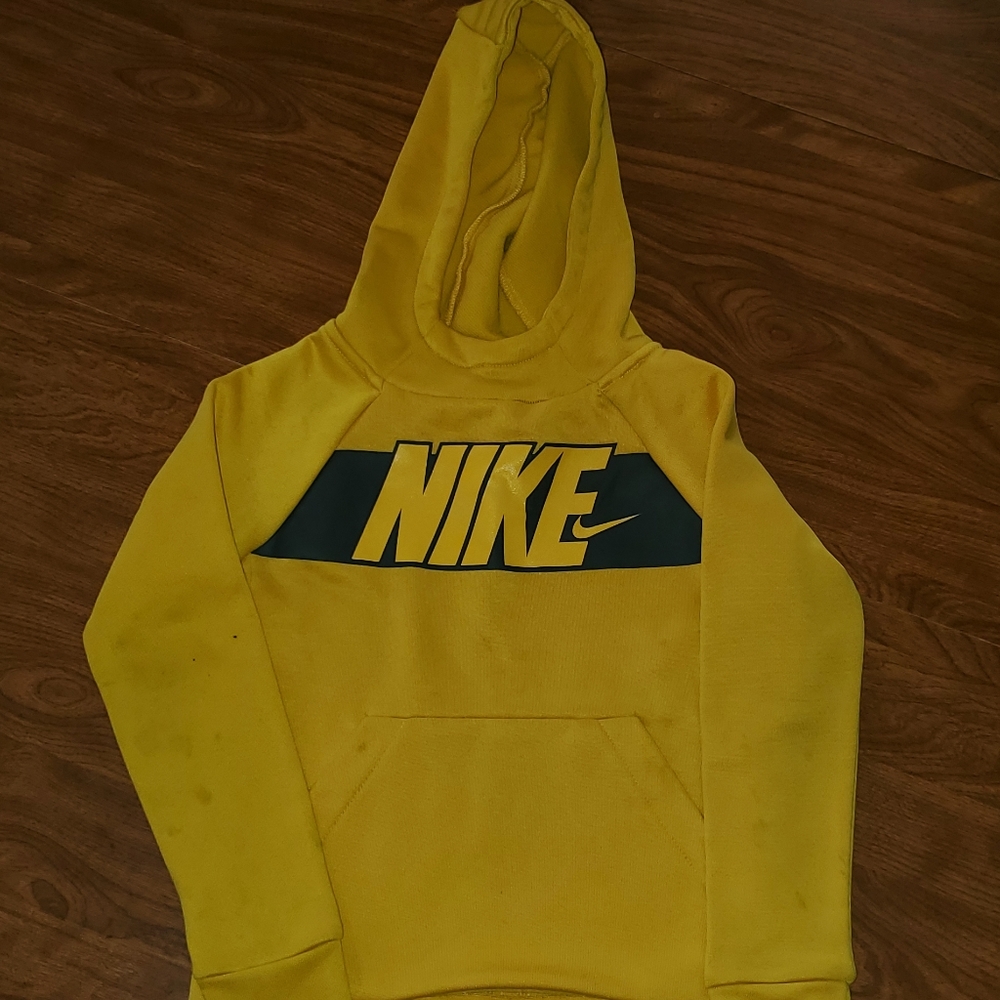 Nike sweatshirt bundle - Picture 3 of 7
